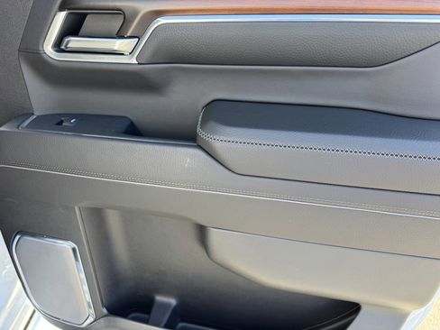 Used 2024 GMC Sierra 1500 Denali image 12