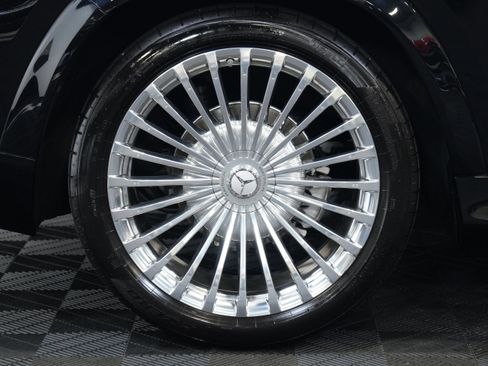 Used 2025 Mercedes-Benz Maybach GLS 600 4MATIC image 83