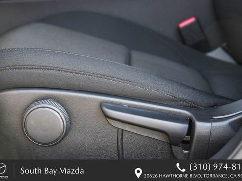 Used 2025 MAZDA MAZDA3 s image 22