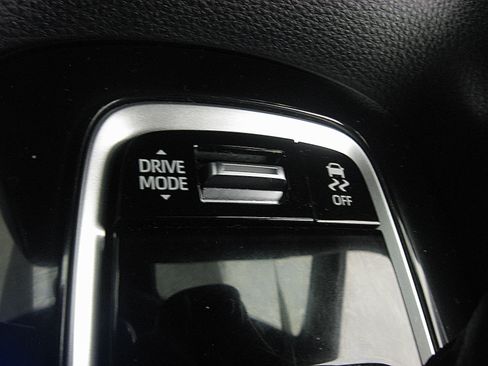 Certified 2023 Toyota Corolla SE image 16