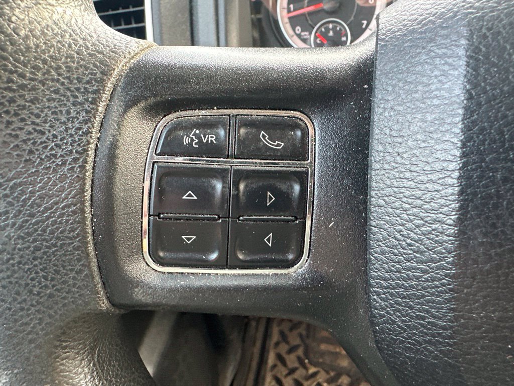 Used 2019 RAM 1500 Classic SLT AWD/4WD image 18