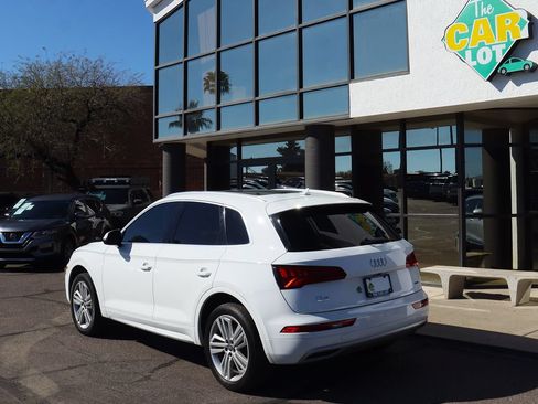 Used 2019 Audi Q5 2.0T Premium Plus w/ Premium Plus Package AWD/4WD image 9