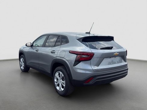 New 2026 Chevrolet Trax LS w/ Driver Confidence Package FWD image 4