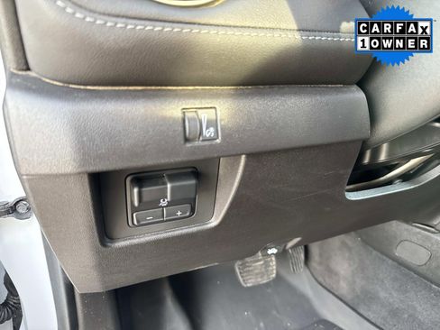 Used 2023 Chevrolet Colorado LT w/ LT Convenience Package II image 38