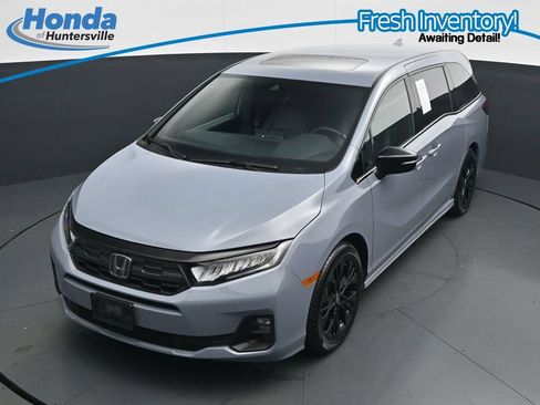 Used 2025 Honda Odyssey Sport-L image 22