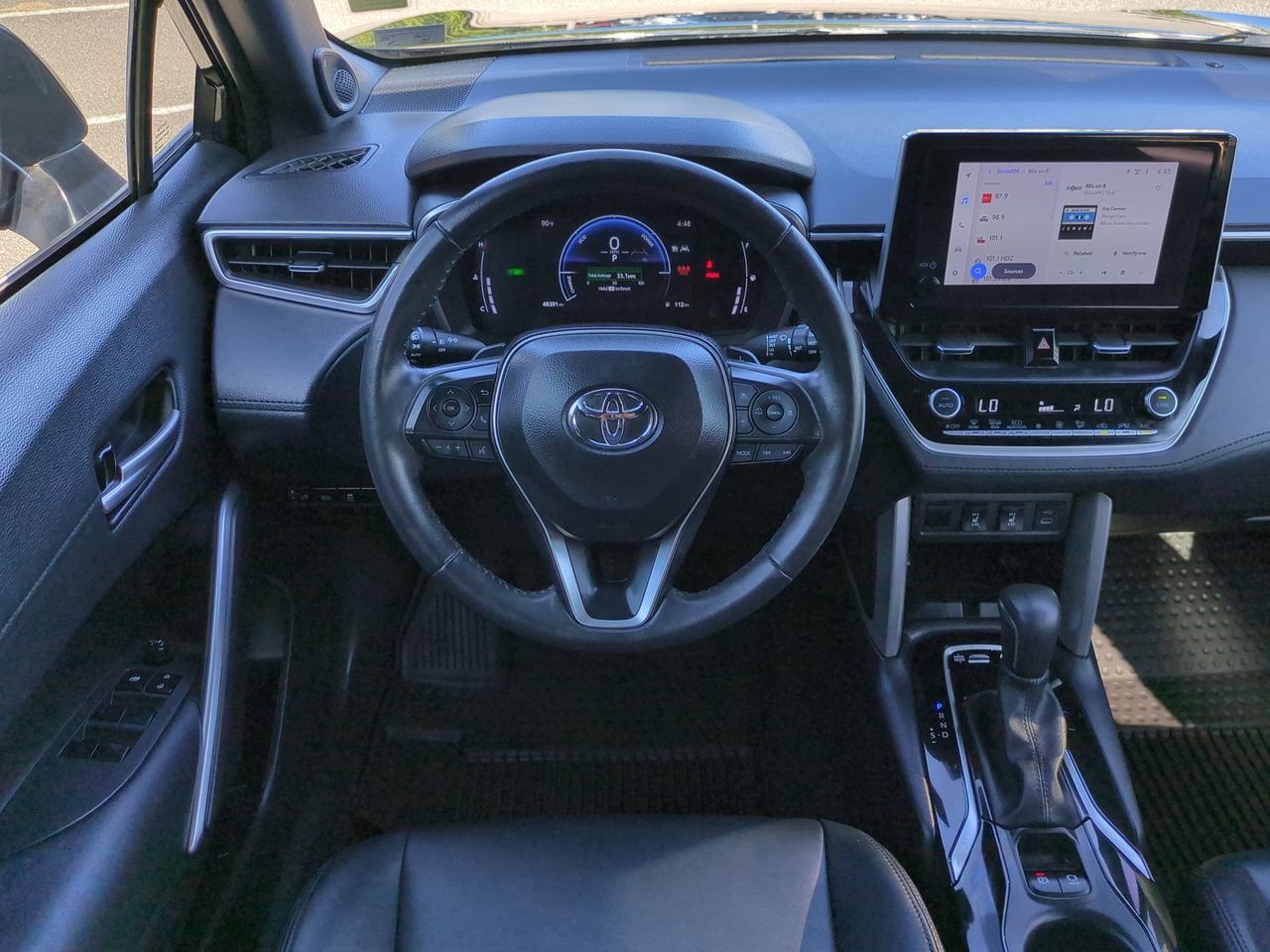 Used 2024 Toyota Corolla Cross AWD Hybrid w/ Convenience Package image 16