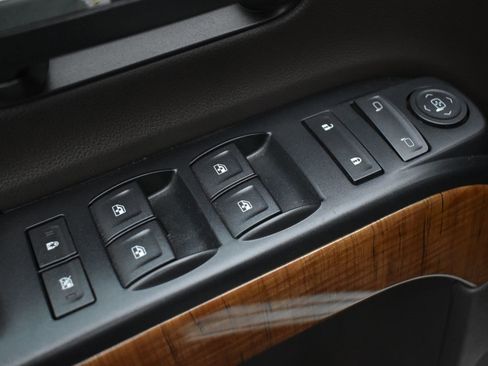 Used 2015 GMC Sierra 1500 SLE w/ SLE Value Package image 13