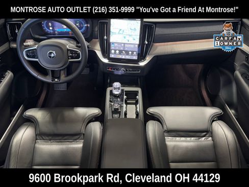 Used 2025 Volvo XC90 T8 Ultra w/ Protection Package image 2