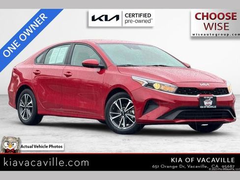 Certified 2022 Kia Forte LXS image 1