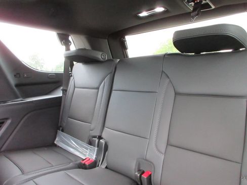 New 2026 GMC Yukon Denali w/ Sun & Power Step Package AWD/4WD image 14