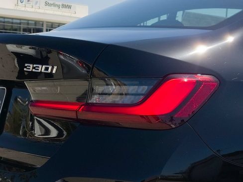 New 2026 BMW 330i Sedan w/ Convenience Package RWD image 4