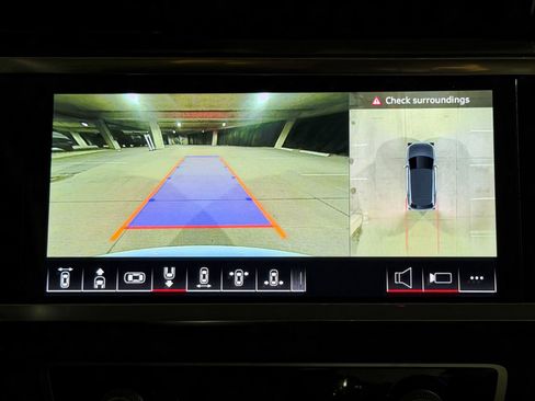 Certified 2025 Audi Q3 2.0T Premium Plus w/ Premium Plus Package image 29