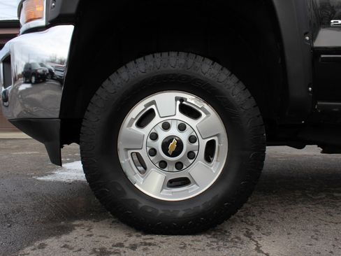 Used 2016 Chevrolet Silverado 2500 LT w/ All Star Edition image 42