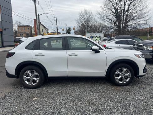 Used 2025 Honda HR-V LX image 4