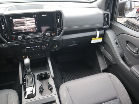 New 2026 Nissan Frontier SV w/ SV Convenience Package RWD image 12