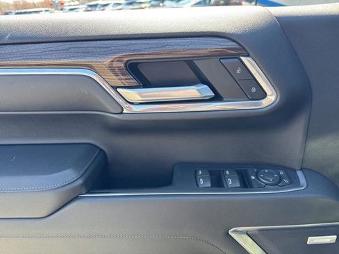 Used 2023 Chevrolet Silverado 1500 LT Trail Boss w/ Convenience Package II image 11