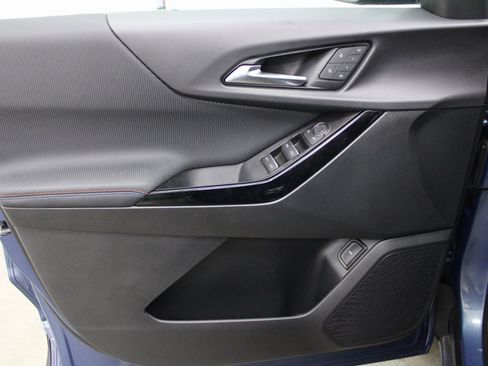 Used 2025 Chevrolet Equinox RS w/ Safety and Technology Package image 13