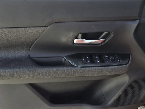New 2026 Nissan Kicks SV w/ Cold Weather Package FWD image 15