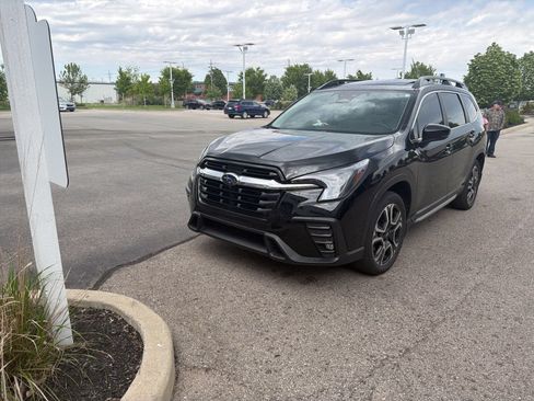 Certified 2024 Subaru Ascent Limited w/ Technology Package AWD/4WD image 3