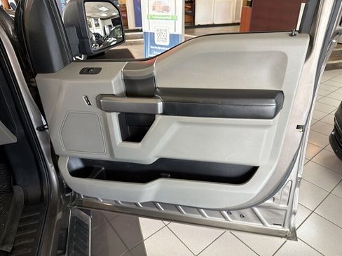 Used 2020 Ford F150 XLT w/ Equipment Group 302A Luxury AWD/4WD image 21
