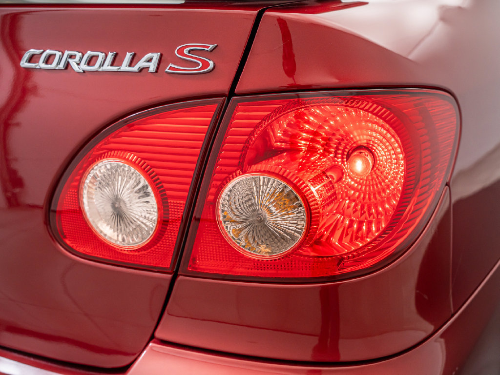 Used 2006 Toyota Corolla S w/ Extra Value Pkg 1 FWD image 9