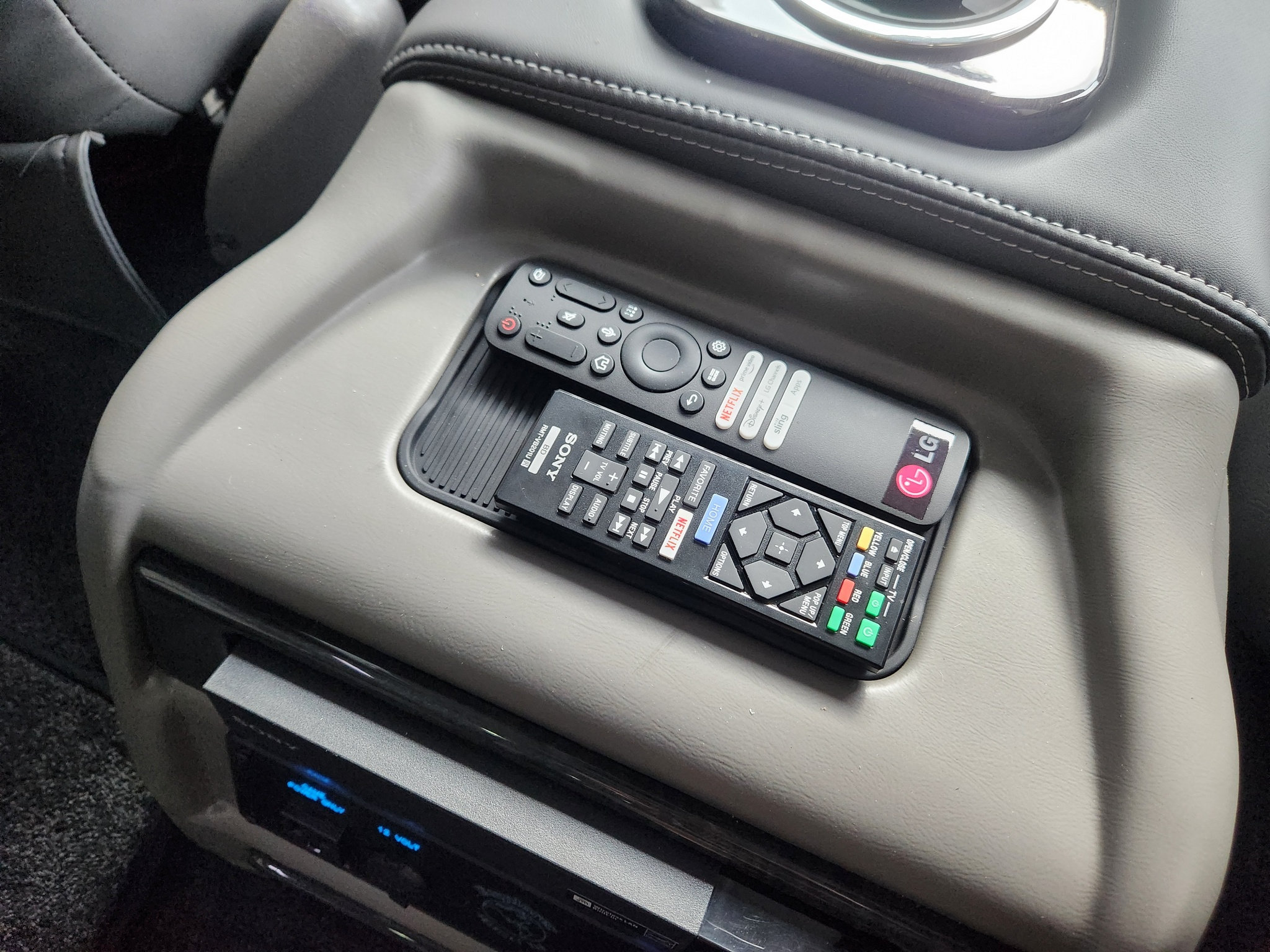 Used 2026 Chevrolet Express 2500 w/ Driver Convenience Package RWD image 26