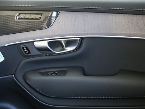 New 2026 Volvo XC90 T8 Ultra w/ Protection Package AWD/4WD image 20