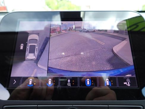 Used 2019 Chevrolet Equinox Premier image 23