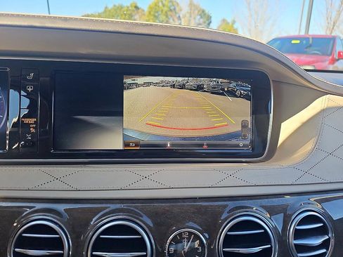 Used 2015 Mercedes-Benz S 550 4MATIC Sedan image 28
