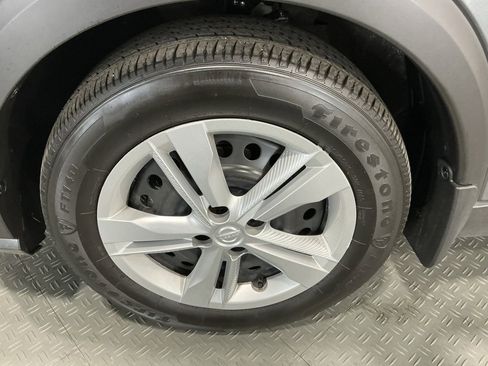 Used 2024 Nissan Kicks S image 26