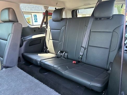 Used 2018 GMC Yukon XL SLT AWD/4WD image 15