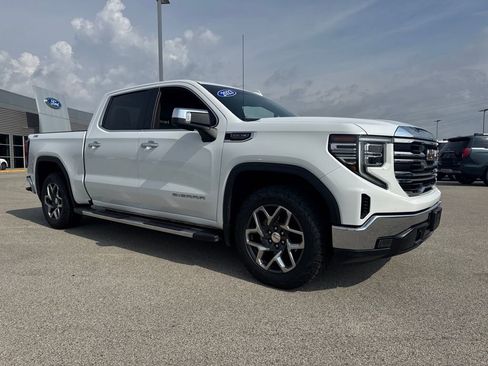 Used 2023 GMC Sierra 1500 SLT w/ SLT Premium Package image 8