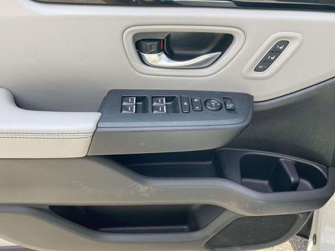 Certified 2025 Honda Pilot EX-L image 15