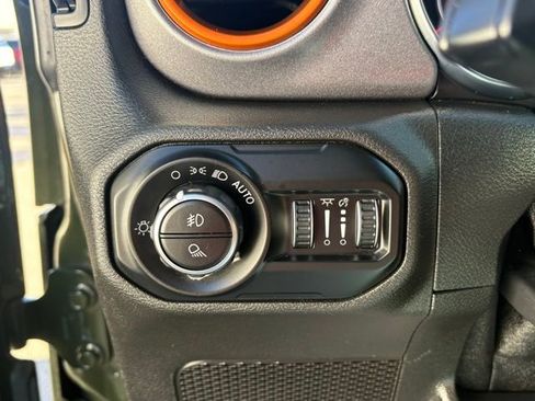 Used 2021 Jeep Gladiator Mojave image 33