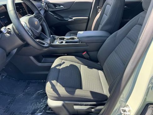Certified 2026 Chevrolet Equinox LT FWD image 13
