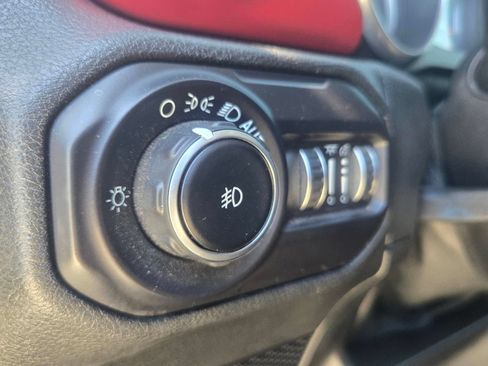 Used 2018 Jeep Wrangler Unlimited Rubicon w/ Steel Bumper Group AWD/4WD image 13