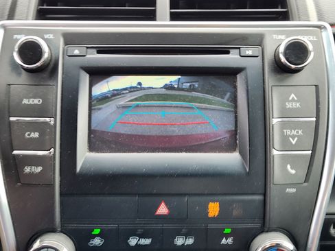 Used 2016 Toyota Camry SE FWD image 13