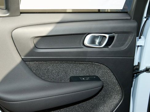 New 2026 Volvo XC40 B5 Plus w/ Protection Package Premier image 19