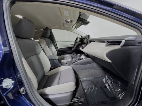 Used 2024 Toyota Corolla LE FWD image 31