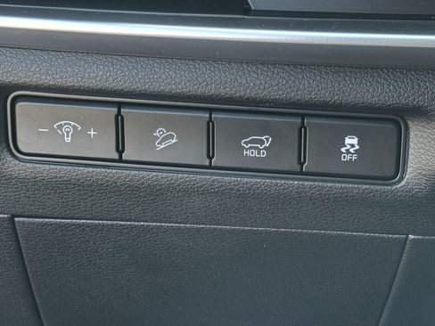 Used 2025 Kia Telluride S FWD image 20