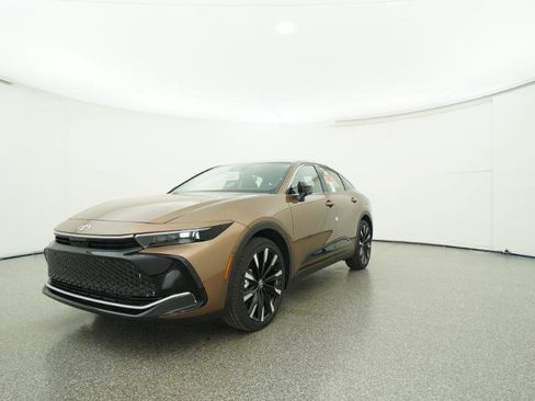 New 2026 Toyota Crown Platinum image 11