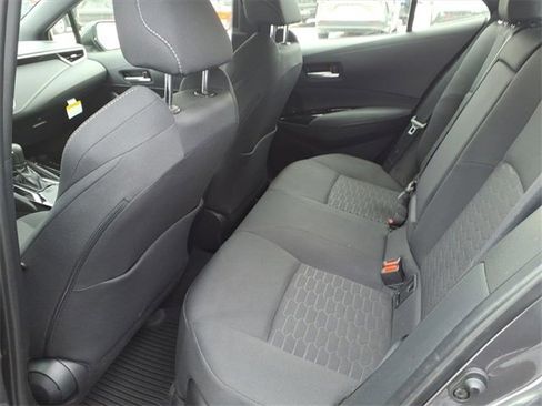 Used 2025 Toyota Corolla SE image 9