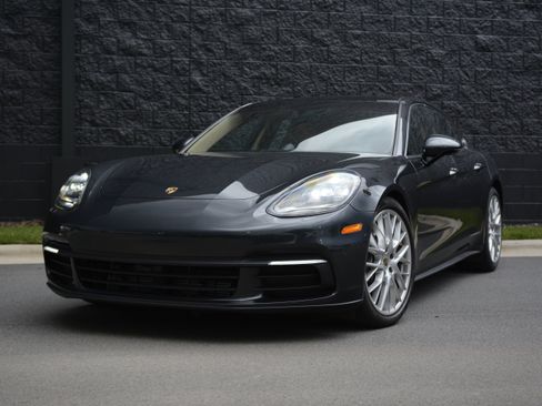 Certified 2019 Porsche Panamera 4 AWD/4WD image 43