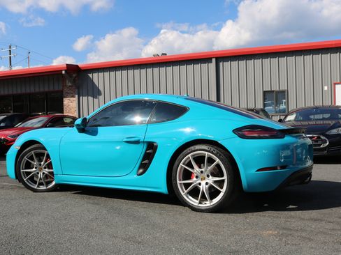 Used 2018 Porsche 718 Cayman S image 6