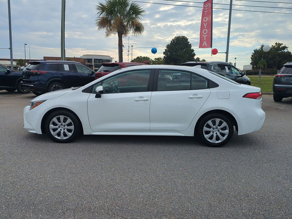 Certified 2024 Toyota Corolla LE FWD image 6