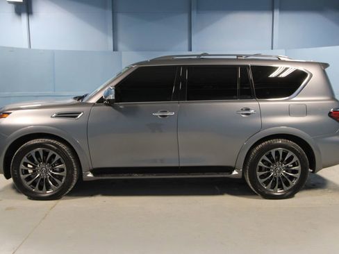 Used 2024 Nissan Armada Platinum w/ Captain's Chairs Package image 31