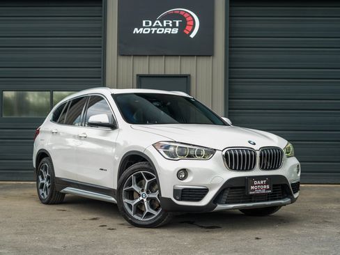 Used 2017 BMW X1 xDrive28i AWD/4WD image 1