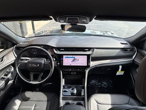 New 2026 Jeep Grand Cherokee L Limited AWD/4WD image 26