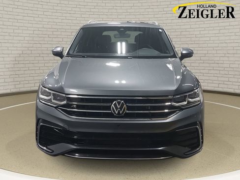 Used 2022 Volkswagen Tiguan SEL R-Line image 2
