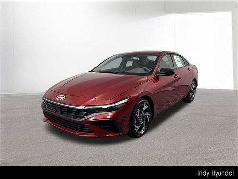 Certified 2025 Hyundai Elantra Sport FWD image 46